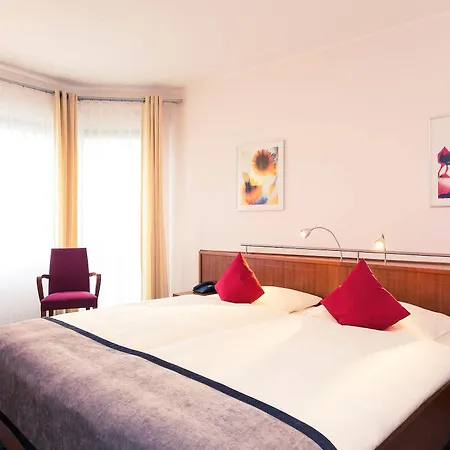 Mercure Messe Hotel 4*